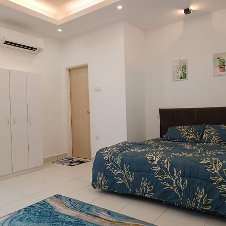 In Homestay Corner Batu Pahat Bagian luar foto