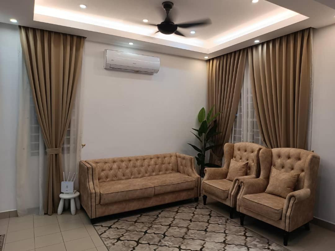 In Homestay Corner Batu Pahat Bagian luar foto
