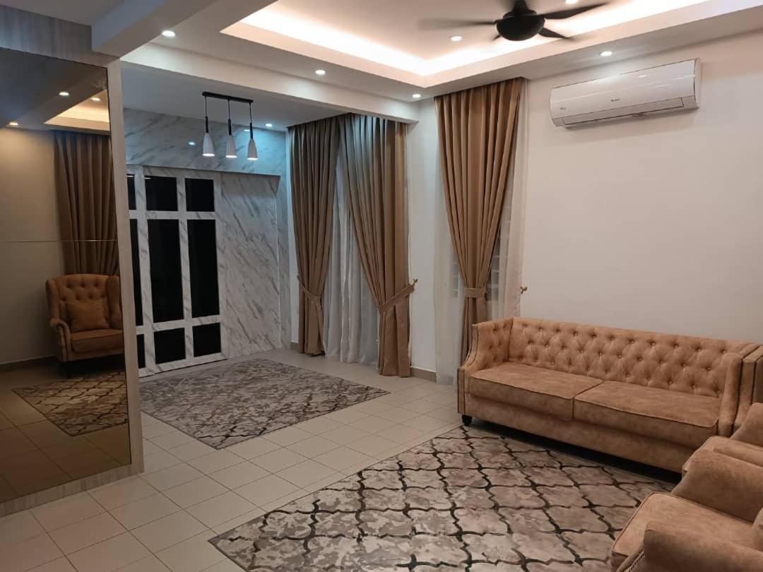 In Homestay Corner Batu Pahat Bagian luar foto