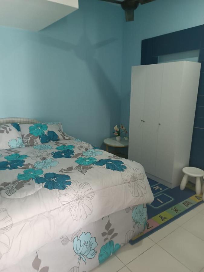 In Homestay Corner Batu Pahat Bagian luar foto